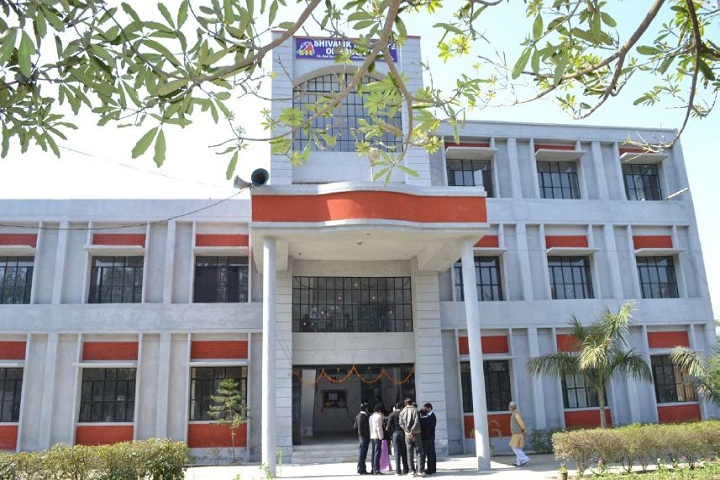 https://cache.careers360.mobi/media/colleges/social-media/media-gallery/24867/2019/1/25/College Building of Shivalik Institute of Education Saharanpur_Campus-View.JPG